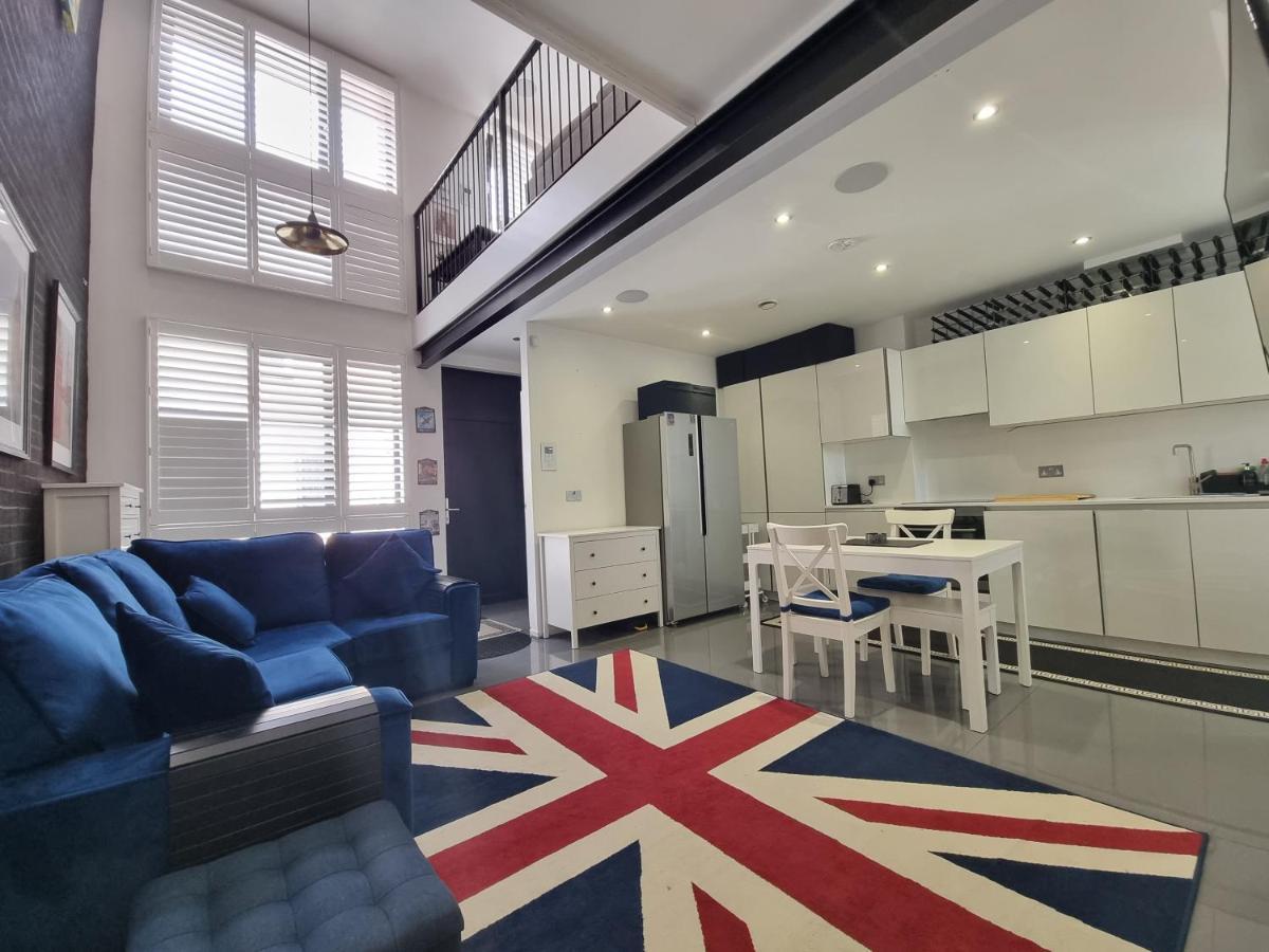 ロンドン Deluxe Townhouse Zone 1 Brick Laneヴィラ エクステリア 写真