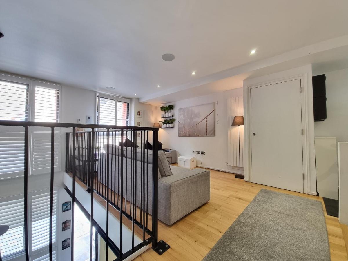 ロンドン Deluxe Townhouse Zone 1 Brick Laneヴィラ エクステリア 写真